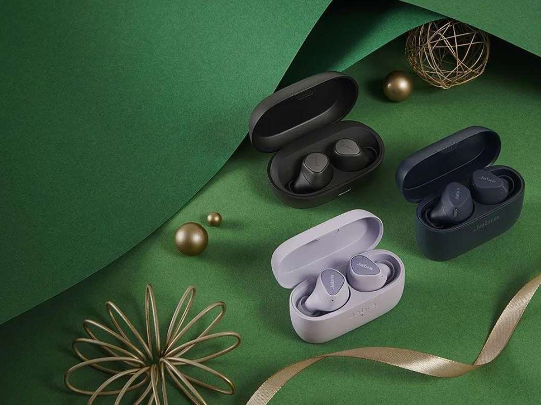 christmas-gift-wireless-earbuds