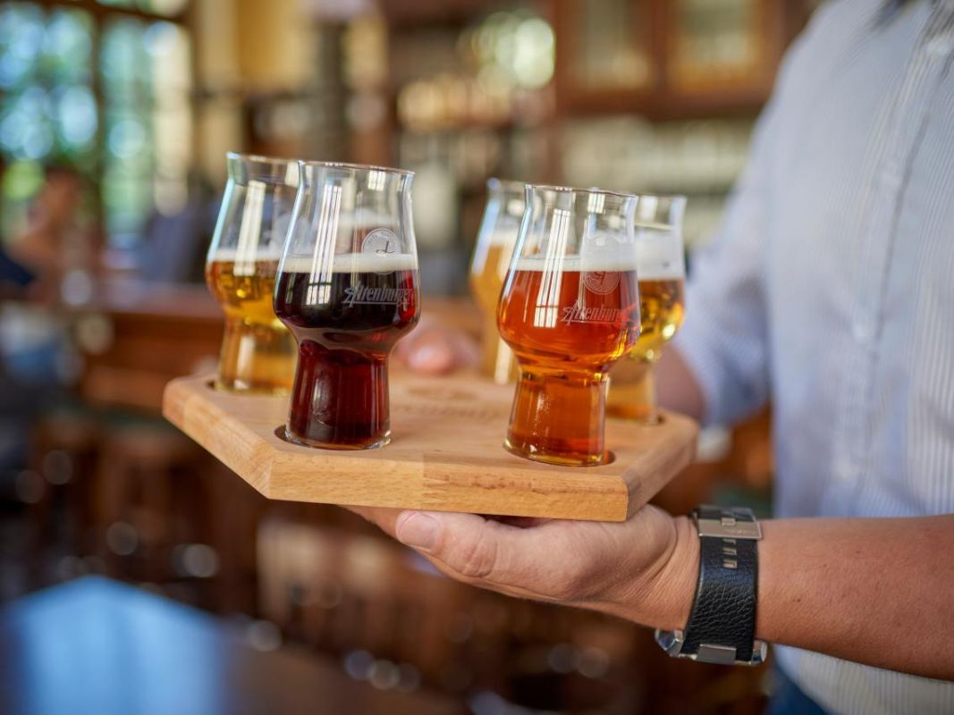 gift-ideas-for-man-hand-crafted-beer-flight-set